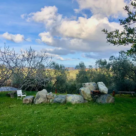 בית נופש Case&colline Giardino Di Pietre גוארדיסטאלו